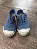 8 Shoes