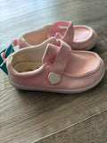 8 Shoes