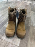 8 Shoes