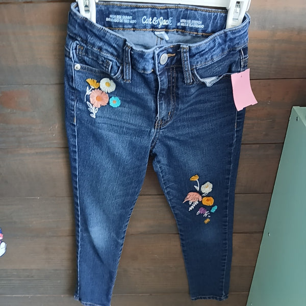8 Pants