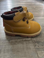 4 Shoes