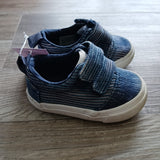 4 Shoes