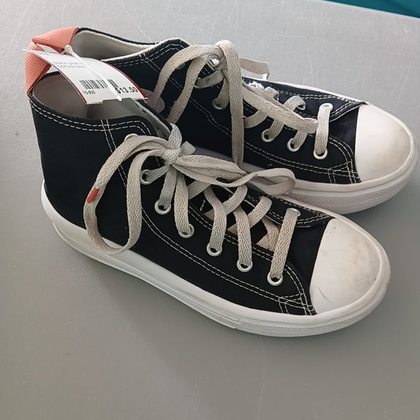 3 Shoes