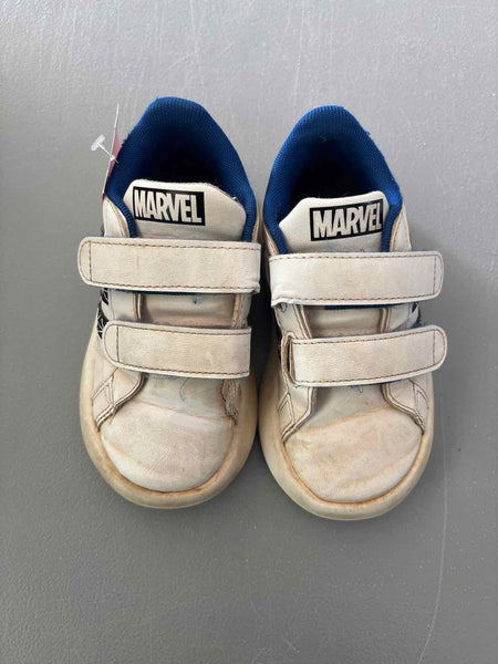 8 Shoes