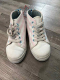 8 Shoes