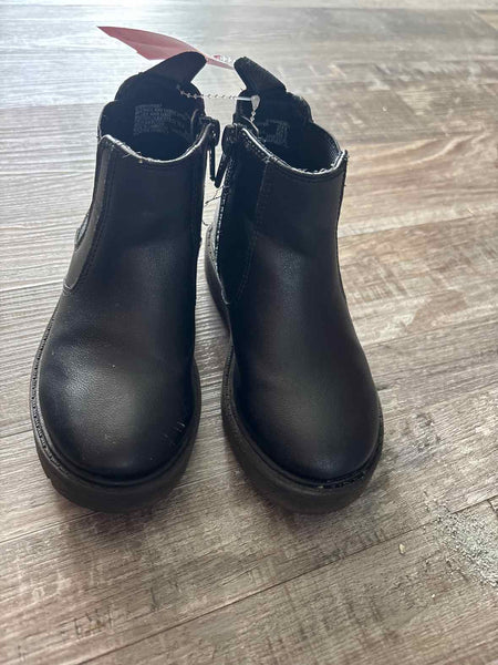 8 Shoes