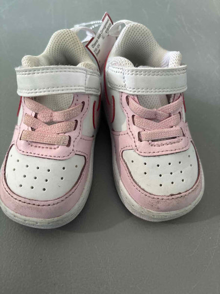 4 Shoes