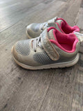 4 Shoes