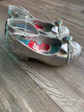 8 Shoes