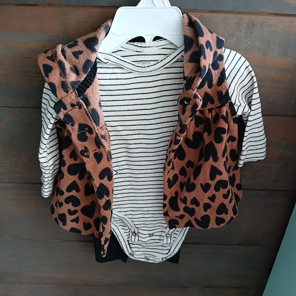 3 Months Outfit